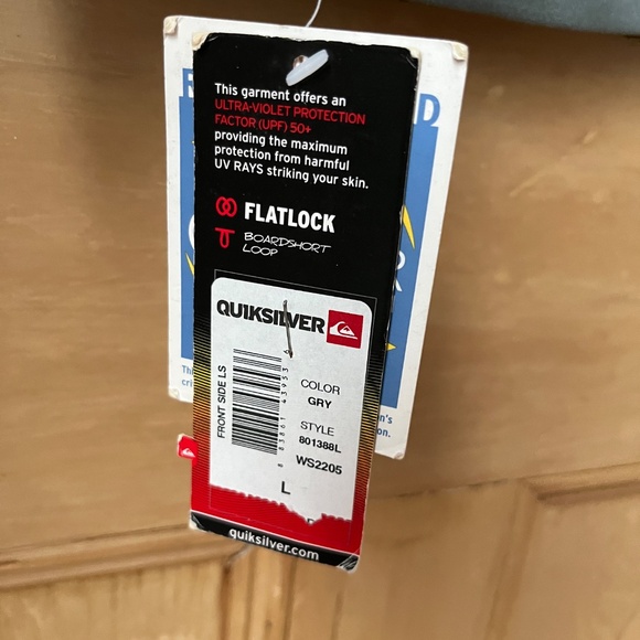 QuikSilver Men's Rash guard - Picture 4 of 4